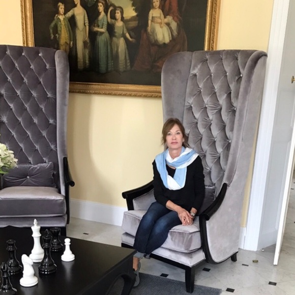 Hi and Welcome to My Closet 💜 - Picture 4 of 12